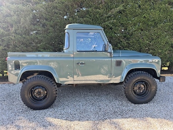 Used Land Rover Defender 2009 for sale - 78404363: Photo