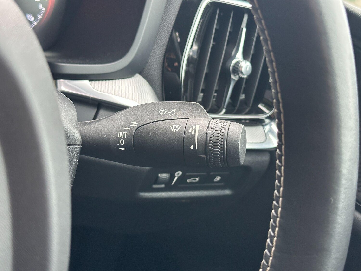 Used Volvo S60 2019 for sale - 77523802: Photo 25