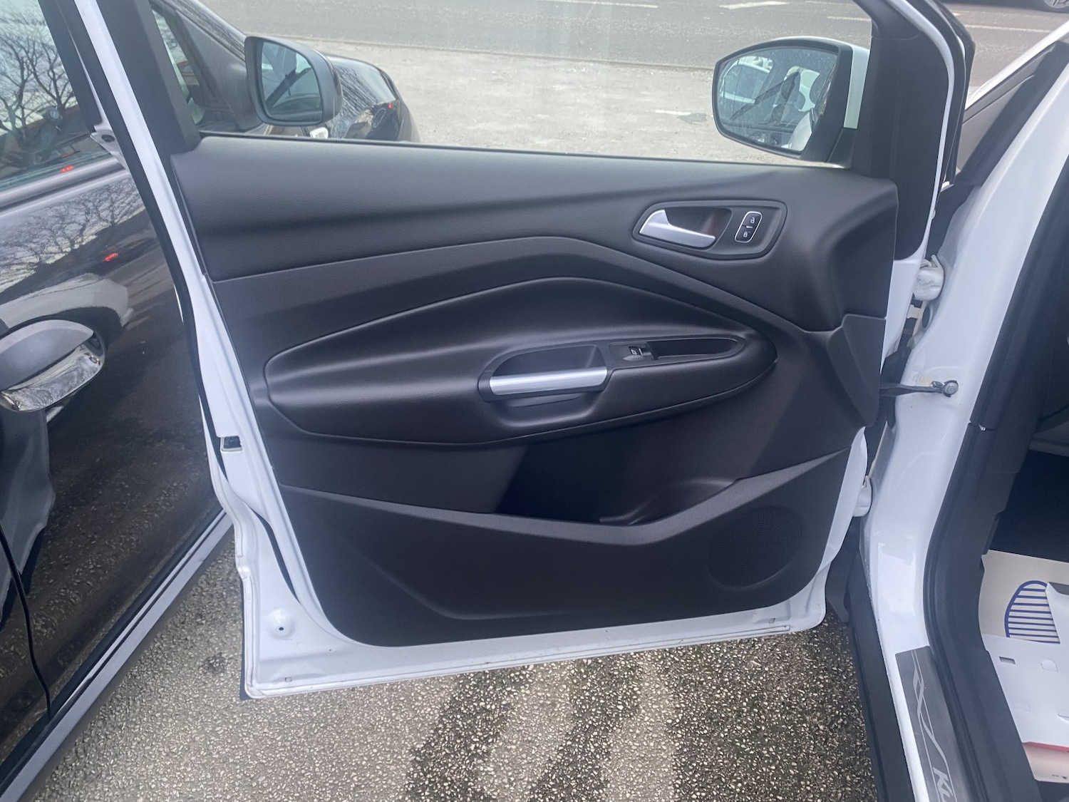 Used Ford Kuga 2018 for sale - 77558631: Photo 17