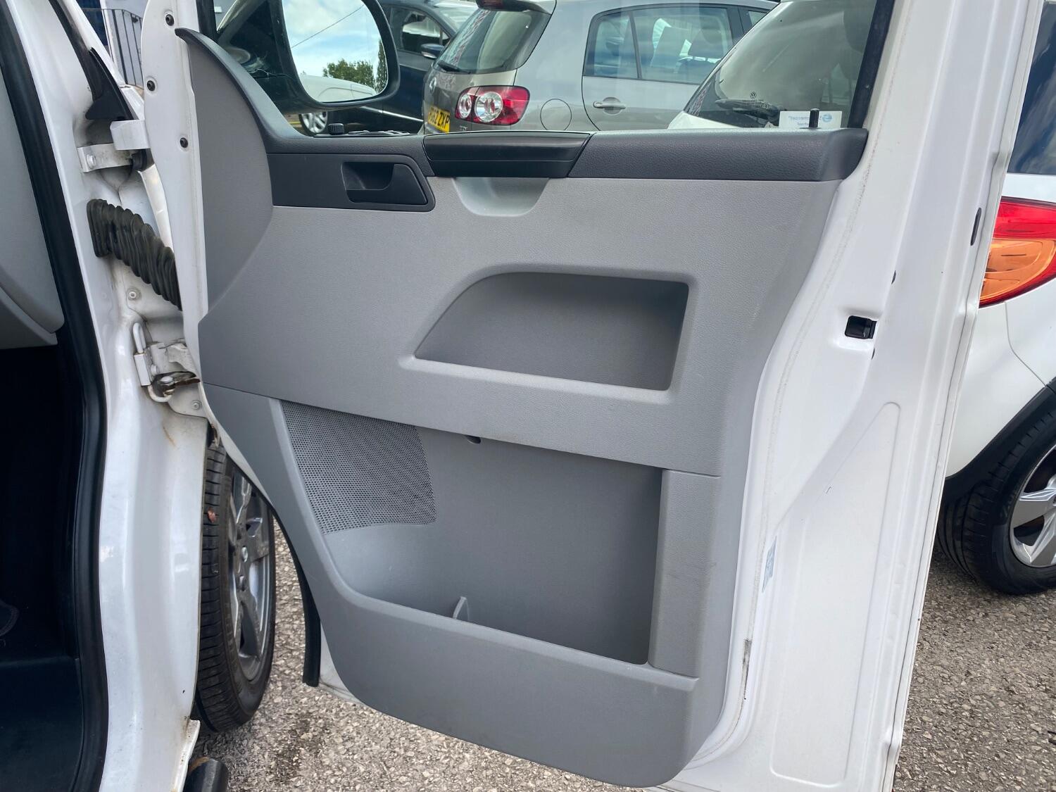 Used Volkswagen Transporter 2015 for sale - 77694423: Photo 14