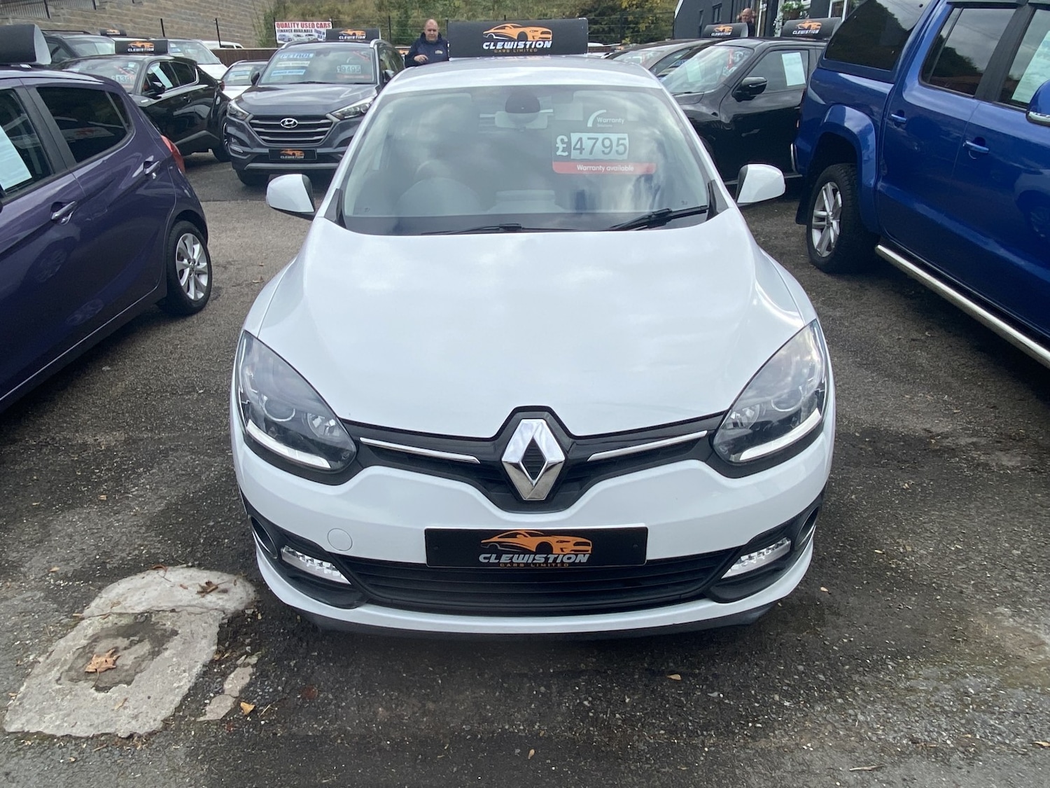 Used Renault Megane 2015 for sale - 76120211: Photo 1