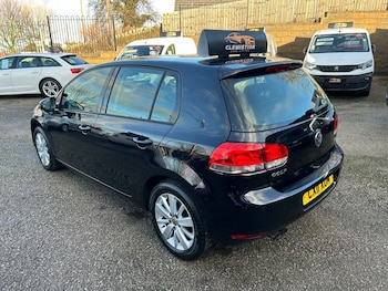 Used Volkswagen Golf 2011 for sale - 77140761: Photo