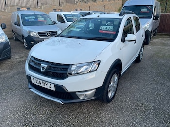 Used Dacia Sandero Stepway 2014 for sale - 78879822: Photo