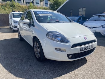 Used Fiat Punto 2016 for sale - 79713331: Photo