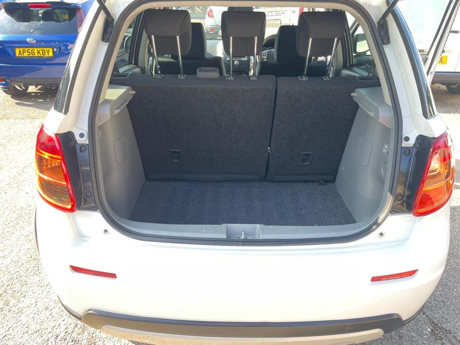 Used Suzuki SX4 2011 for sale - 77107647: Photo 9