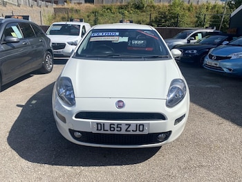 Used Fiat Punto 2016 for sale - 79375329: Photo