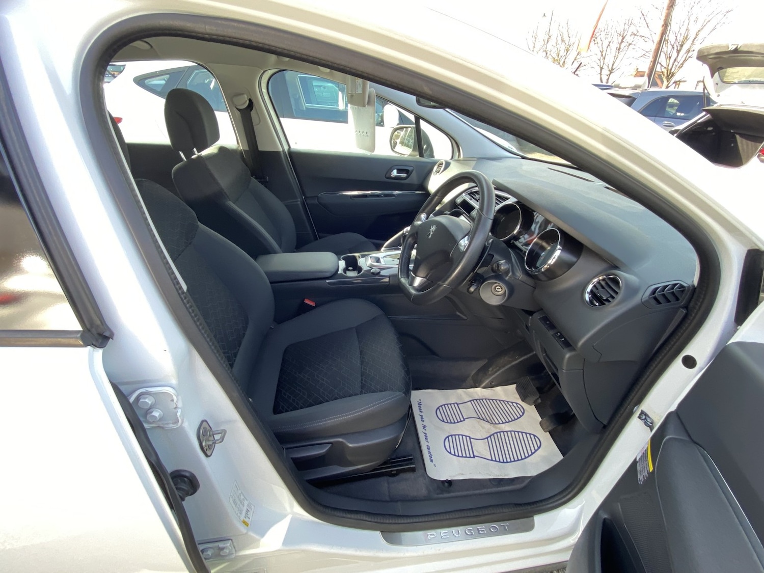 Used Peugeot 3008 2015 for sale - 77766313: Photo 12