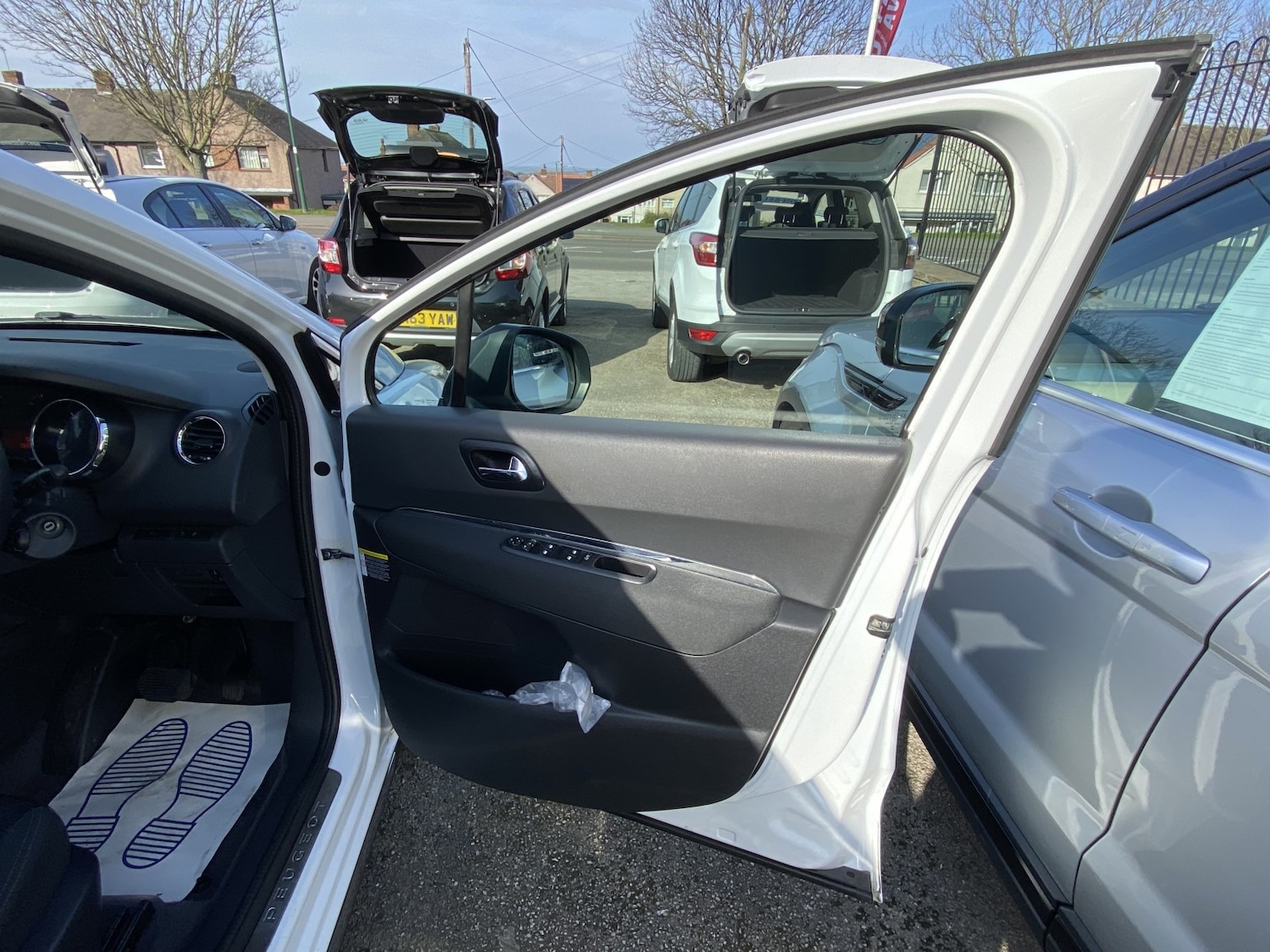 Used Peugeot 3008 2015 for sale - 77766313: Photo 15