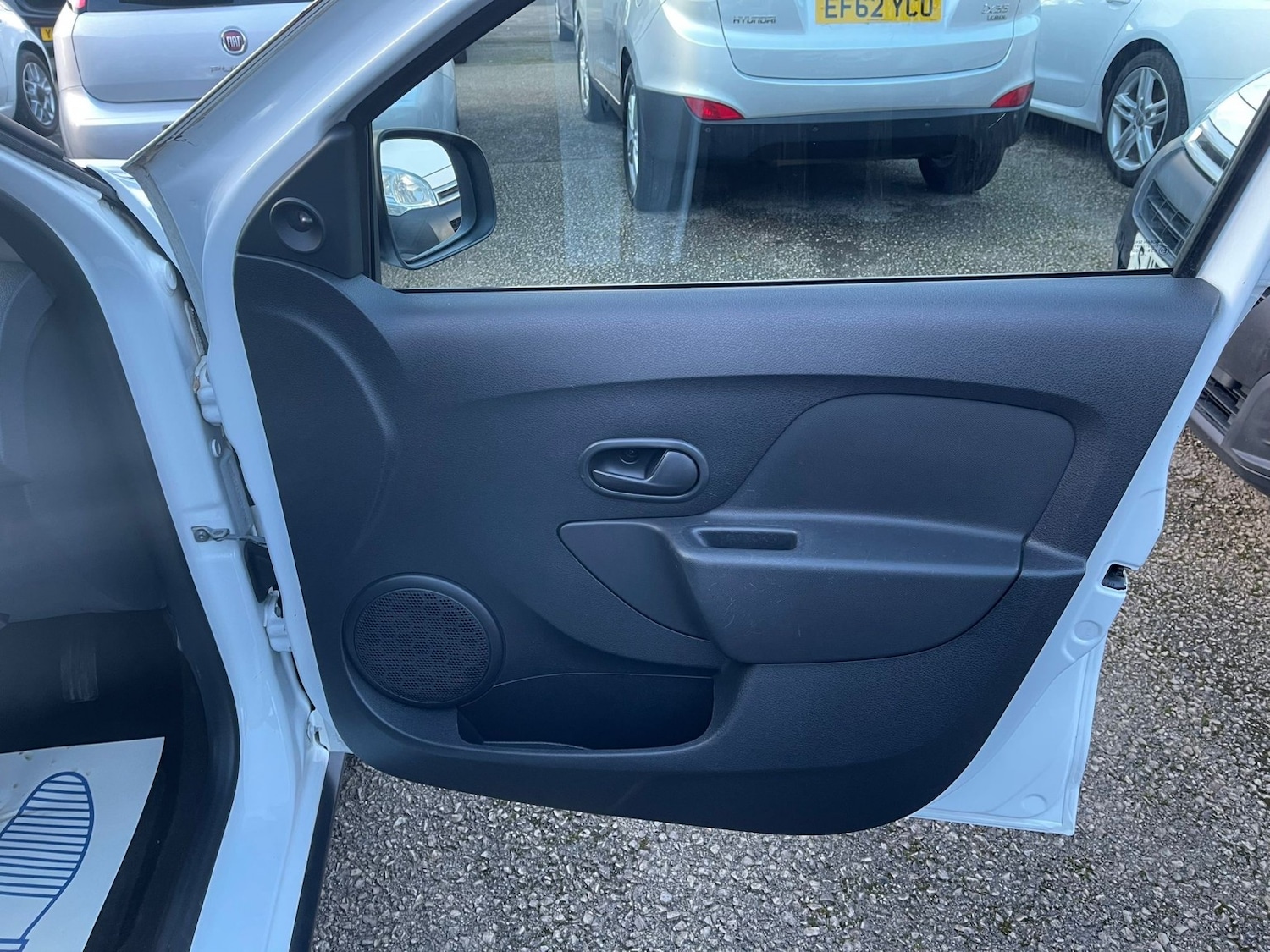 Used Dacia Sandero Stepway 2014 for sale - 77251216: Photo 16