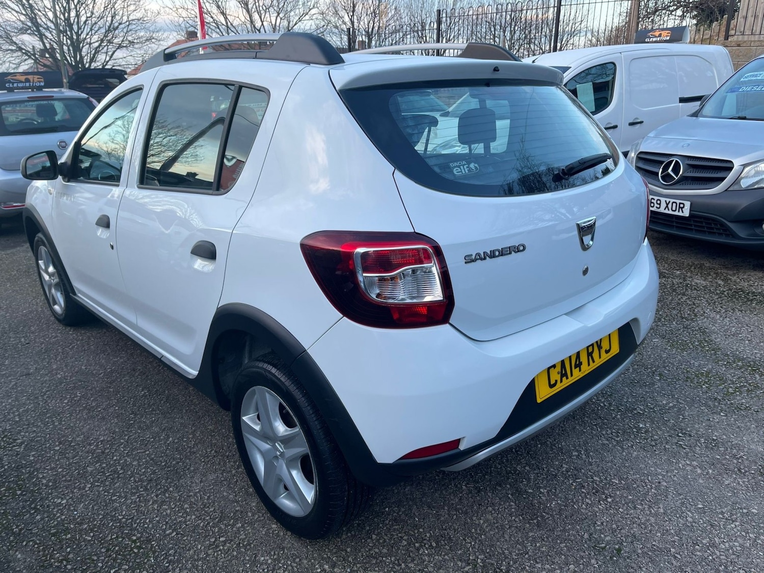 Used Dacia Sandero Stepway 2014 for sale - 77251216: Photo 8