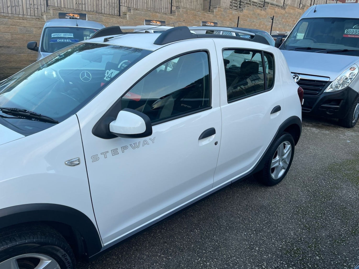 Used Dacia Sandero Stepway 2014 for sale - 77251216: Photo 9