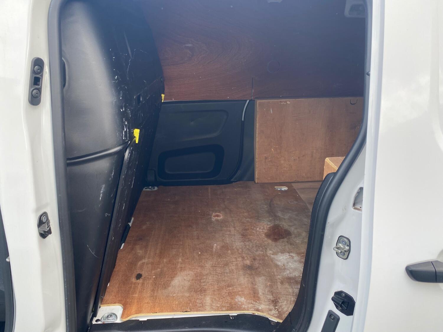 Used Peugeot Partner 2021 for sale - 77881017: Photo 9