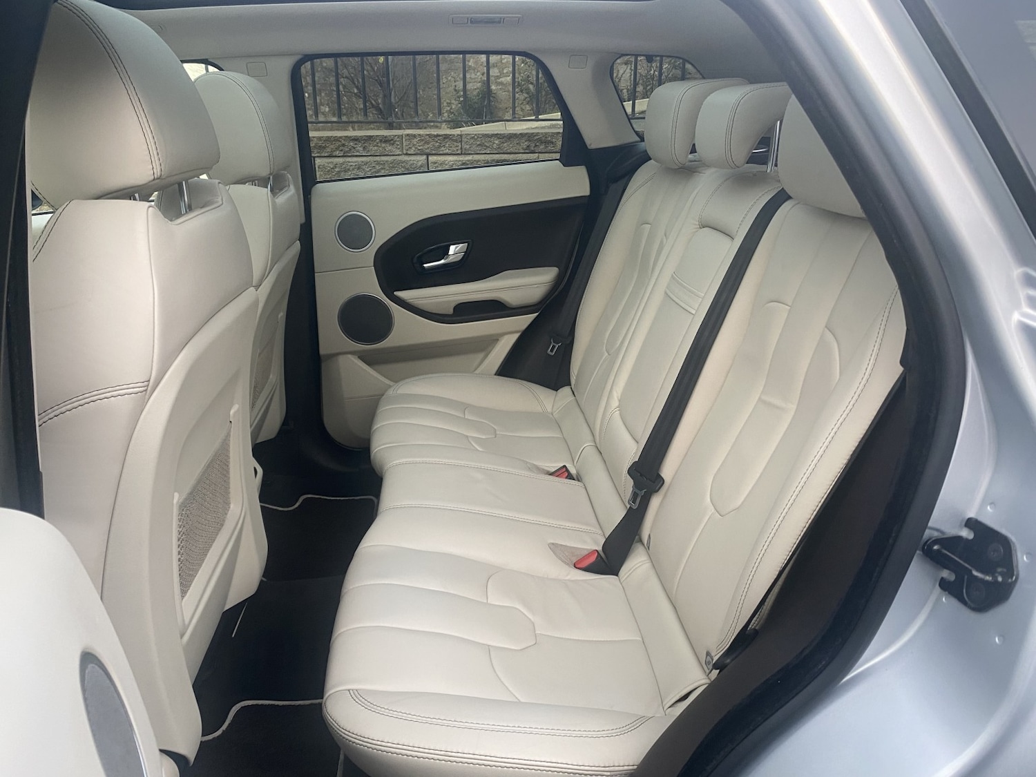 Used Land Rover Range Rover Evoque 2012 for sale - 77357338: Photo 12