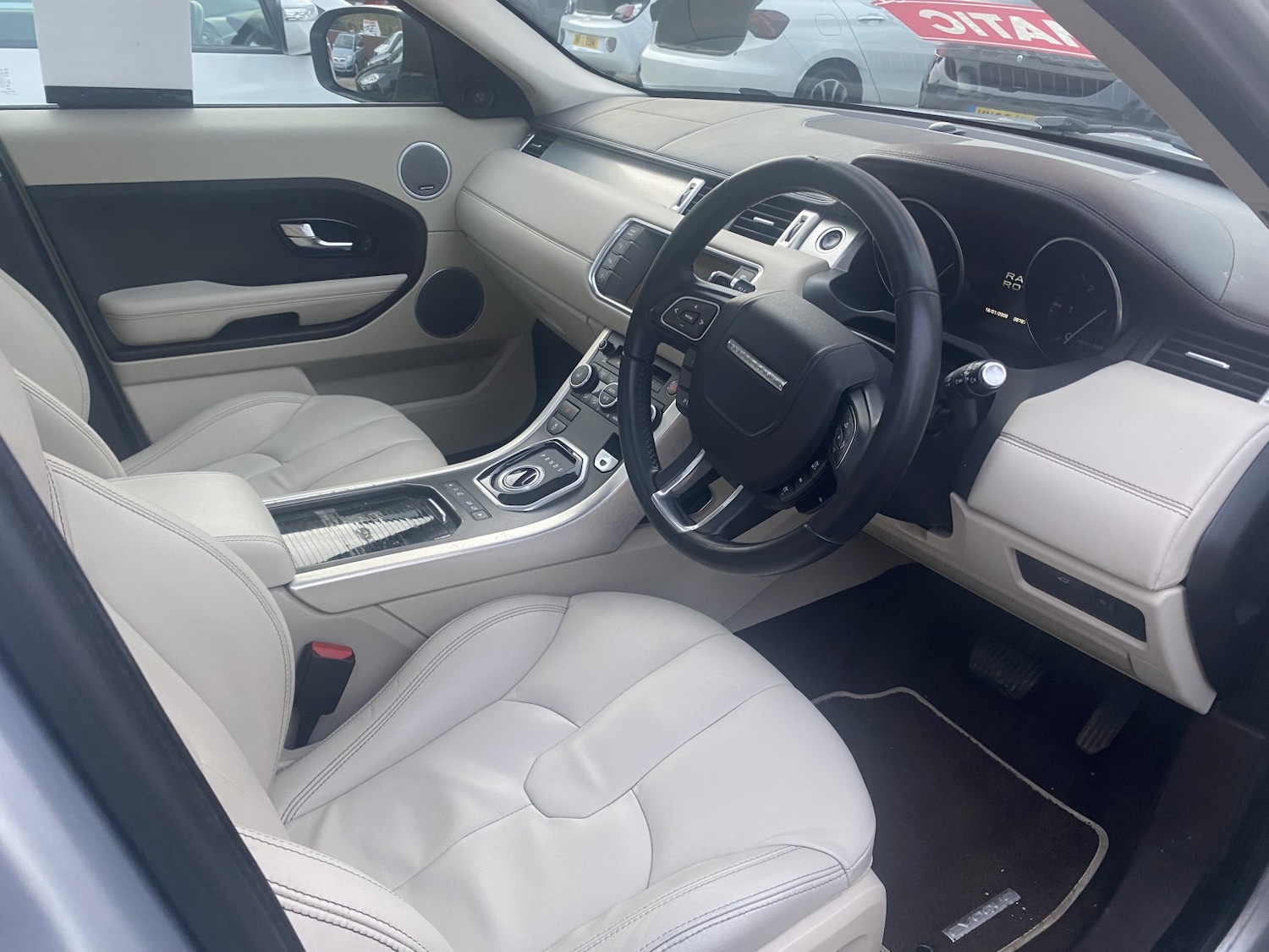 Used Land Rover Range Rover Evoque 2012 for sale - 77357338: Photo 9