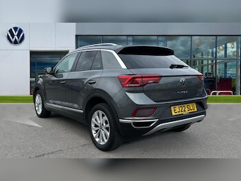 Used Volkswagen T-Roc 2022 for sale - 76415289: Photo