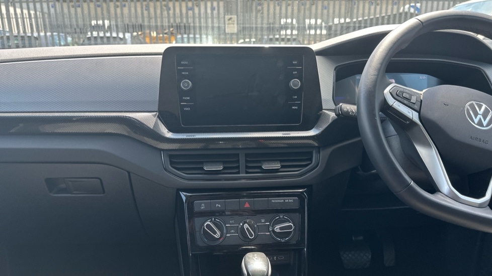 Used Volkswagen T-Cross 2024 for sale - 76130489: Photo 13
