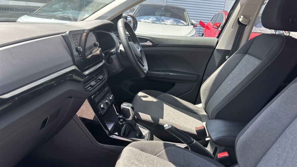Used Volkswagen T-Cross 2024 for sale - 76130489: Photo 28