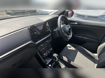Used Volkswagen T-Cross 2024 for sale - 76130489: Photo 2