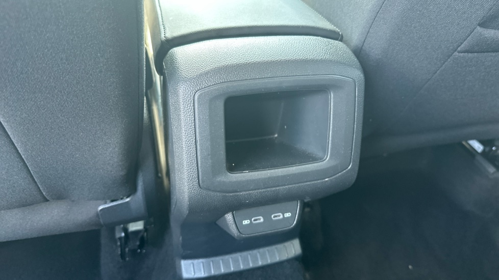 Used Volkswagen T-Cross 2024 for sale - 76130489: Photo 34