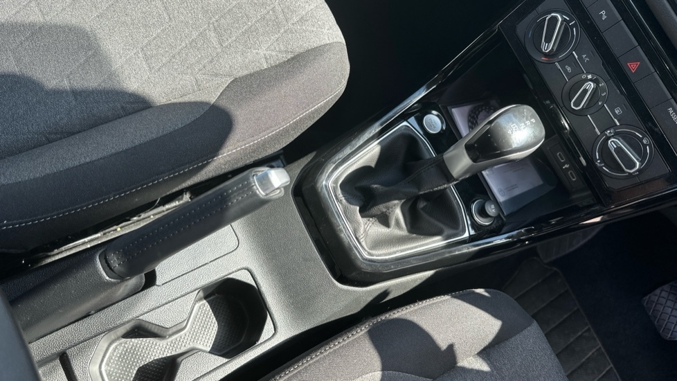 Used Volkswagen T-Cross 2024 for sale - 76130489: Photo 35