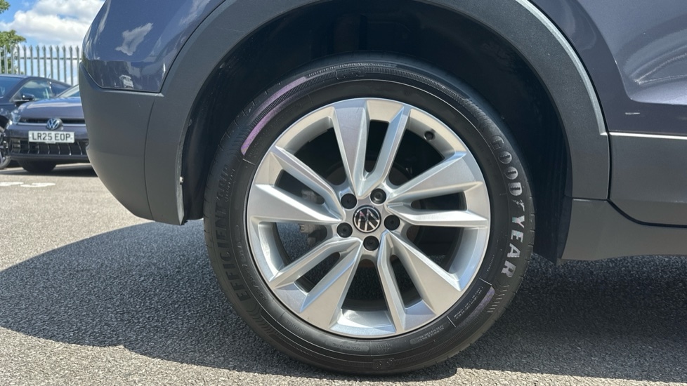 Used Volkswagen T-Cross 2024 for sale - 76130489: Photo 5