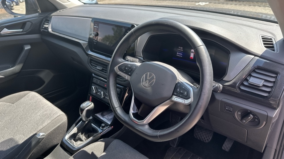Used Volkswagen T-Cross 2024 for sale - 76130489: Photo 6