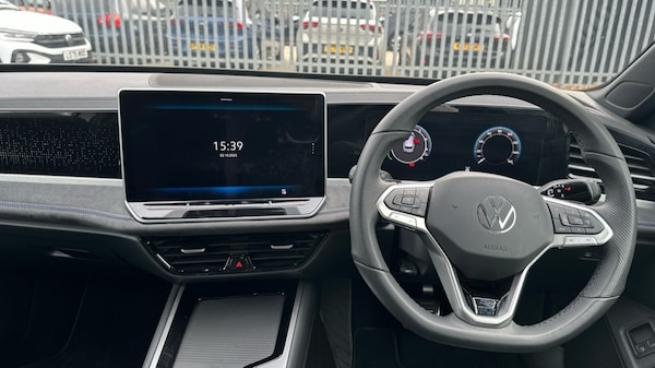 Used Volkswagen Passat 2025 for sale - 76124593: Photo 12
