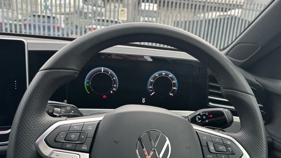 Used Volkswagen Passat 2025 for sale - 76124593: Photo 14