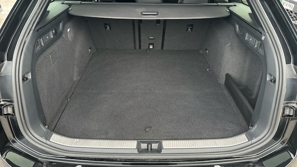 Used Volkswagen Passat 2025 for sale - 76124593: Photo 16