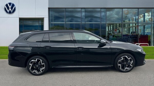 Used Volkswagen Passat 2025 for sale - 76124593: Photo 4