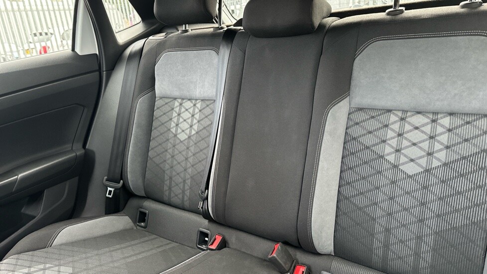 Used Volkswagen Polo 2023 for sale - 76609747: Photo 15