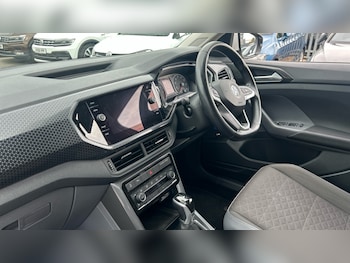 Used Volkswagen T-Cross 2019 for sale - 76130614: Photo 2