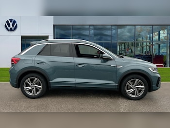 Used Volkswagen T-Roc 2025 for sale - 76908103: Photo