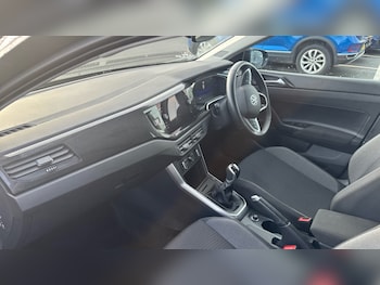 Used Volkswagen Polo 2024 for sale - 76921874: Photo