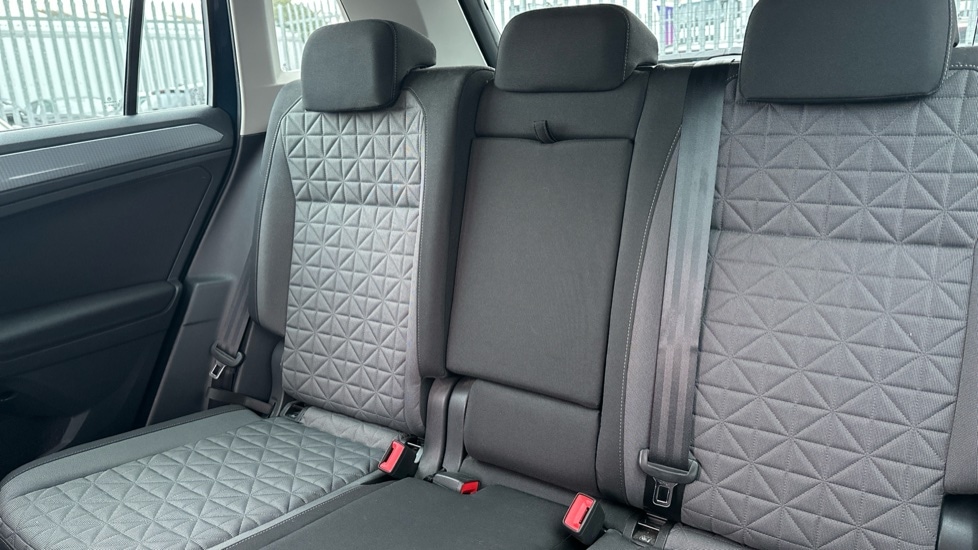 Used Volkswagen Tiguan 2022 for sale - 76523604: Photo 15