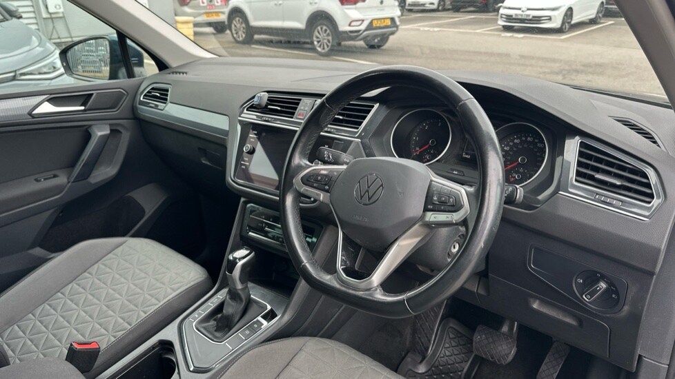 Used Volkswagen Tiguan 2022 for sale - 76523604: Photo 6