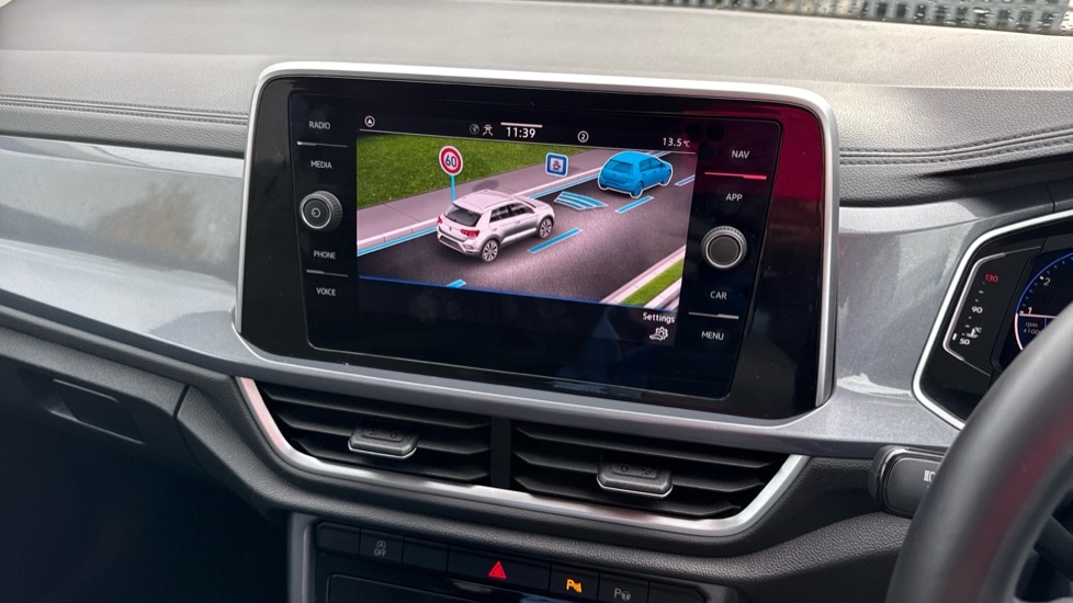 Used Volkswagen T-Roc 2024 for sale - 76869663: Photo 21