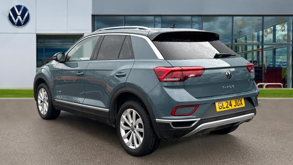 Used Volkswagen T-Roc 2024 for sale - 76869663: Photo 3
