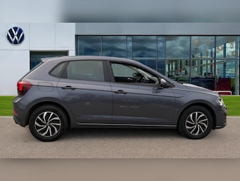 Used Volkswagen Polo 2022 for sale - 76393676: Photo