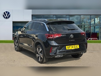 Used Volkswagen T-Roc 2024 for sale - 75472412: Photo
