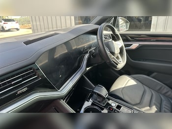 Used Volkswagen Touareg 2025 for sale - 75763274: Photo