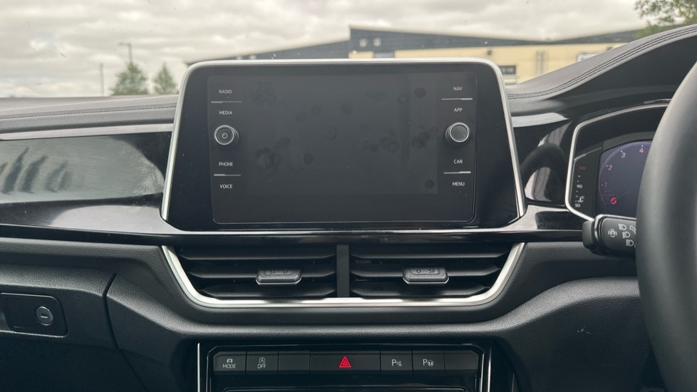 Used Volkswagen T-Roc 2025 for sale - 76868256: Photo 13