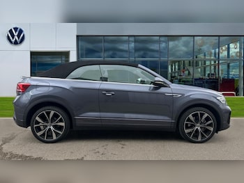 Used Volkswagen T-Roc 2025 for sale - 76868256: Photo