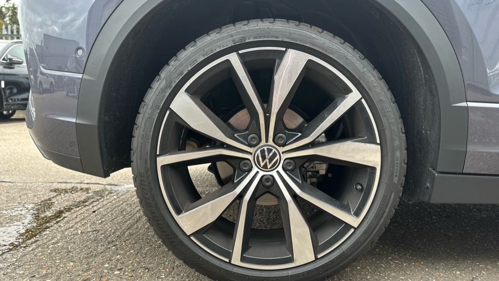 Used Volkswagen T-Roc 2025 for sale - 76868256: Photo 5