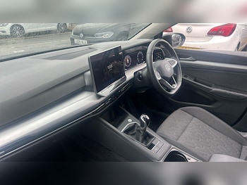 Used Volkswagen Golf 2024 for sale - 76479783: Photo