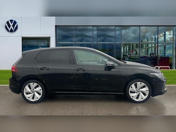 Used Volkswagen Golf 2024 for sale - 76479783: Photo