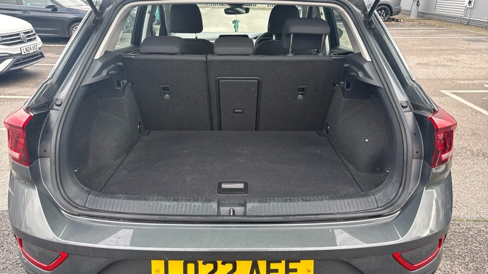 Used Volkswagen T-Roc 2022 for sale - 76873423: Photo 16