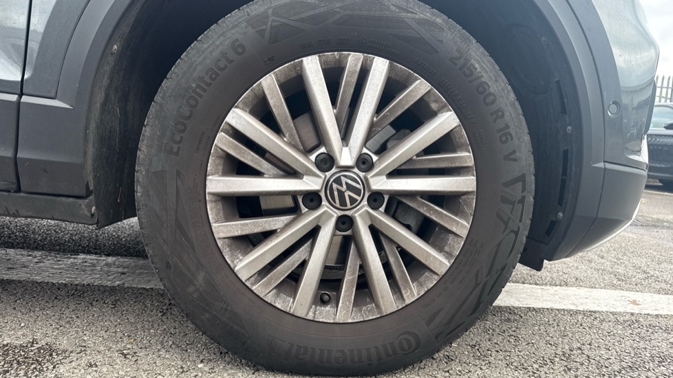 Used Volkswagen T-Roc 2022 for sale - 76873423: Photo 5