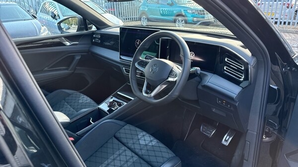 Used Volkswagen Tiguan 2025 for sale - 75675342: Photo 6