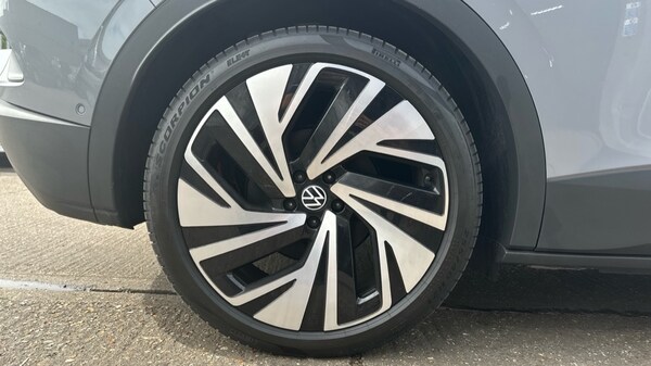 Used Volkswagen ID.4 2025 for sale - 75472802: Photo 5